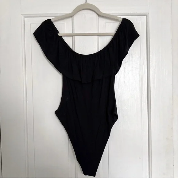 Urban Outfitters ‘Out From Under’ Off The Shoulder Ruffle Bodysuit - Picture 8 of 8